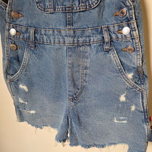 EUC LIKE NEW COTTON ON DENIM SHORTALL / SHORT OVERALL SIZE US 2 / XXS - Picture 8 of 16